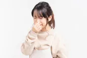 身體散發「鹹魚味」超嚇人！香水、止汗劑恐致癌？醫警這4種人別用
