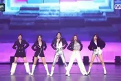 睽違7年！KARA「5人合體」MAMA掀回憶殺　「6支麥克風」藏思念惹哭粉：好想念具荷拉