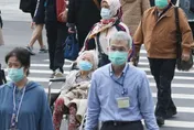 快訊/中部空氣擴散條件不佳口罩戴好　鄭明典畫紅圈：怎那麼集中？
