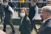 【影】快訊/鄭文燦台大碩士學位遭撤銷！蔡英文這舉動讓媒體都傻眼