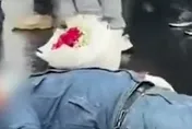 斷橋不斷肝腸斷…陸男約女神西湖斷橋見面被爽約　雪中捧玫瑰2小時不走