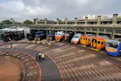 【影】彰化扇形車庫100歲了！台鐵局展示「14代同堂列車」　慶生活動一次看