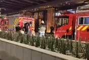 快訊／北市W飯店晚間驚傳出現煙霧跳電　11位民眾受困電梯警消救援脫困