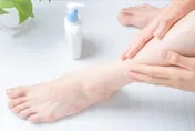 癢到不行！天冷皮膚乾燥　醫教2招改善「魚鱗癬」
