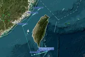 離大陸領海不到13海里！美軍P-8A飛越台海　解放軍派27架軍機回應