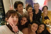 昆凌曬聚餐照…8名男女神合體！許瑋甯掌鏡　陳柏霖、桂綸鎂奇蹟同框