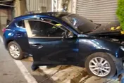 【影】怪！到家前突暴衝自撞花圃　嘉義7旬翁離奇車禍喪命