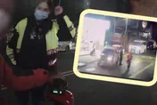 【影】栽在正妹警手上！「微型電動二輪車」甫修法完成　男竟在派出所門口酒駕