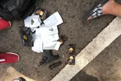 【影】鐵鎚破車窗！苗警緝捕販毒集團影片曝光...新興咖啡包賣翻中部地區