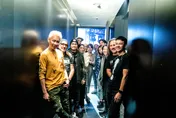 周杰倫攜昆凌台下聽演唱會　陶喆透露最新作品將問世！