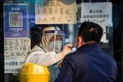 上海男子尋核酸檢測點　誤入方艙「遭隔離五天」就地直播網圍觀