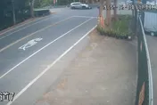 【影】雲林女騎士路口遭撞亡！人被輾、車燒毀…關鍵影像曝光