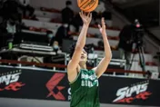 變身第4節先生！李啓瑋單節海灌15分　英熊輕取太陽奪對戰2連勝