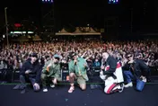 張震嶽睽違2年開演唱會！竟突遭一群「兄弟」突襲　粉絲全驚呆