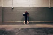 2百萬人陷憂鬱卻僅3成就醫！名人自殺引起模仿效應　出現6項症狀快就醫
