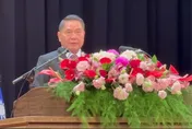 【影】最狂縣長就職！鍾東錦高喊「苗栗有國王」　是標籤也是標竿