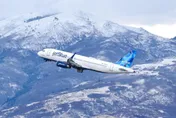 【影】美航班機上「手機充電器」爆炸起火　降落後緊急疏散167名乘客5人輕傷