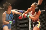 TKO日本女魔獸！「格鬥女皇」黃偵玲背後裸絞　奪日本職業聯盟首勝