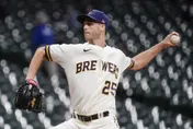 集結雙胞胎投手兄弟檔！巨人3年3300萬鎂簽下釀酒人左投羅傑斯