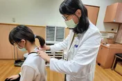 天冷避免風寒邪氣的侵入！冬季養生法寶三九貼 　溫肺化痰排寒氣