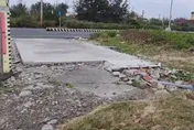 影/雲林台西5口之家待援！鐵皮屋居所遭拆光剩一塊空地　只能改擠漏水老舊陋宅