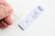 真的是「天選之人」！男一年內確診4次　病毒每變種就中獎