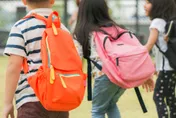 里長伯發錢了！學生拿考卷「符合這條件」現賺獎學金