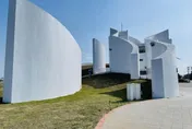 國家級濕地旁的美景  ！彰化縣自然生態教育中心「白色海豚屋」　滿滿偽出國fu