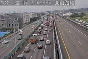 快訊/國1追撞事故　2分鐘2撞波及5車