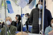 陸宣布已過第一波感染高峰　專家曝「第二波」將在年中　估病毒性將越來越小