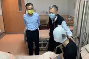 25歲警臉部遭刺後「木乃伊」畫面曝光　整形醫受侯友宜所託全力治療