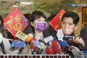 影/王浩宇爆料王世堅父親「背骨」害同學都死了！高嘉瑜氣炸「一句話」開嗆