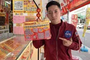 刮刮樂專挑「尾數4」竟超好中！YouTuber豪砸5萬買兩本　中獎率驚呆全網