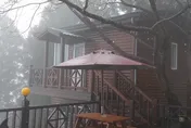 快訊/拉拉山下雪了…遊客嗨翻！　氣象局曝：接下來這裡也有機會
