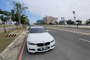 快訊/高雄又出命案！查看百貨旁違停BMW　民眾驚見男屍