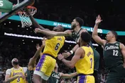 詹皇續噴「漏吹」誤判　NBA裁判遭炎上「壓力山大」發推求饒