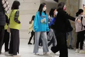 婚變原因滿天飛…黃嘉千不甩傳聞「現身公益演出」近況曝！堅強燦笑吐心聲