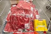 好市多牛排大折價！他狂掃一整車超爽：比豬肉便宜　錯過網友心痛：太晚看到殘念