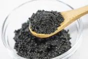 驚！6旬婦腹痛半年以為胃病　檢查膽竟塞「百顆魚子醬」
