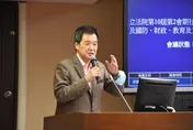 為何費鴻泰快70歲還要選立委？吳子嘉1句話爆驚人真相