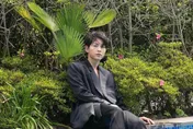 準爸爸宋仲基再曝喜訊！新戲「演悲苦脫北者」　超狂童顏「和小11歲女星譜戀曲」