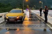 酒醉憾事！單親三寶媽茫到「醉臥大橋」遭小黃輾斃…最小女兒僅2歲