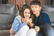 迪麗熱巴「2度被爆懷孕」！機場遮肚照瘋傳　狗仔標男神「升級當爸」網炸鍋