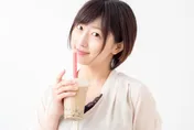 每天1杯奶茶竟讓妙齡女「看起來像50歲」！中醫曝養生之道：絕不碰「這3種食物」