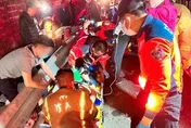 快訊/國道3號白河段休旅車翻覆！1人疑飛出車外命危送醫
