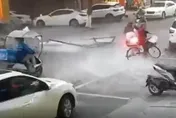影/驚悚！陸餐廳瓦斯氣爆瞬間曝光　路人被氣浪噴飛、門窗玻璃四濺