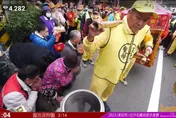 白沙屯媽祖進香/白沙媽體貼！粉紅超跑回頭停駕薑母茶　肯定點心站朋友心意
