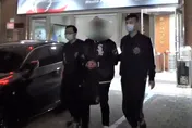 影/高速運毒更快被抓！男子攜500包毒咖啡雲林搭高鐵　遭士林警跟到板橋活逮