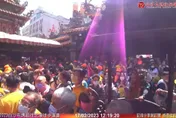 影/白沙屯媽祖進香/直擊「粉紅光」乍現! 白沙屯媽祖駐駕朝天宮三媽會　信眾直呼神蹟