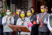 「蛋蛋危機」燒全台！蔡英文臉書竟PO這文　網氣炸開嗆不忍了